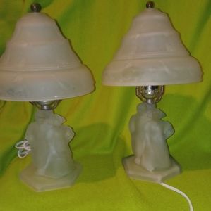 Leviton Couple vintage glass lamps 35$ for one